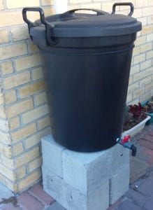 Plastic bin water saving tips