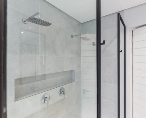 Master bathroom ensuite - Metal Windows - House Nel