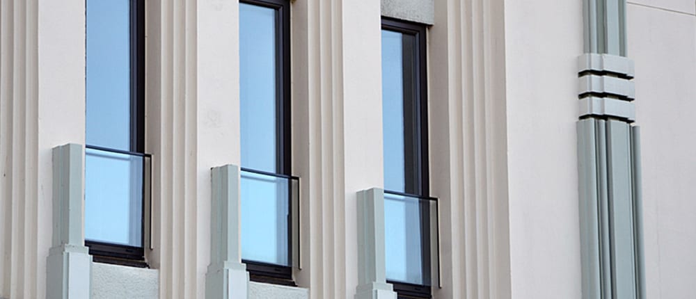 Colosseum Building - Metal Windows