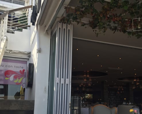 Zenzero Restaurant - Metal Windows - Aluminium Windows - Stacking Windows