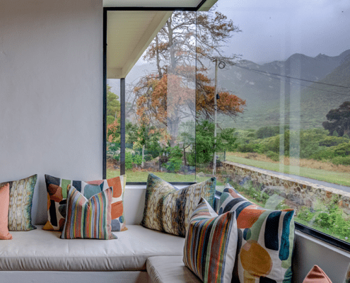 A House Mitchell Hermanus Open Plan living rooms